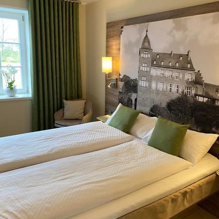Burg Heimerzheim Swisttal Esterno foto
